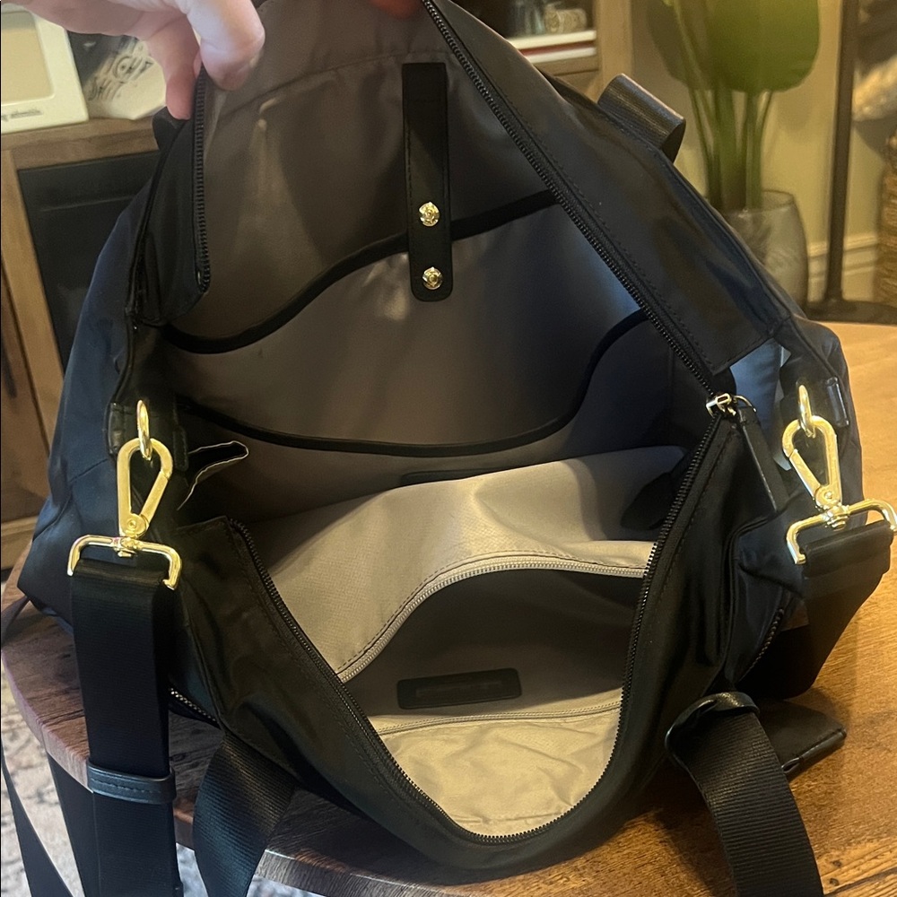 Tumi Black Nylon Travel Bag - Picture 4 of 10